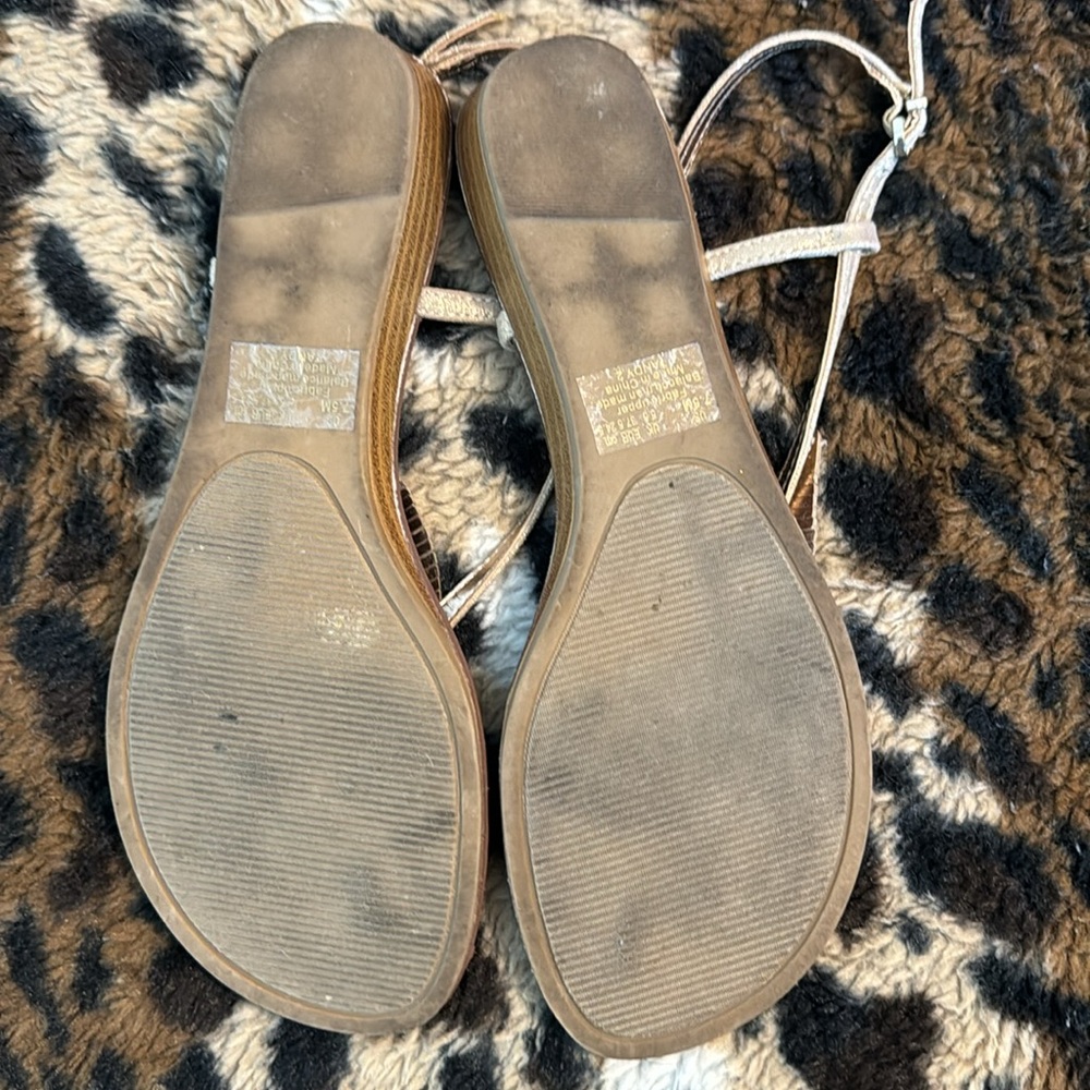 CARLOS Sandals - Picture 3 of 5